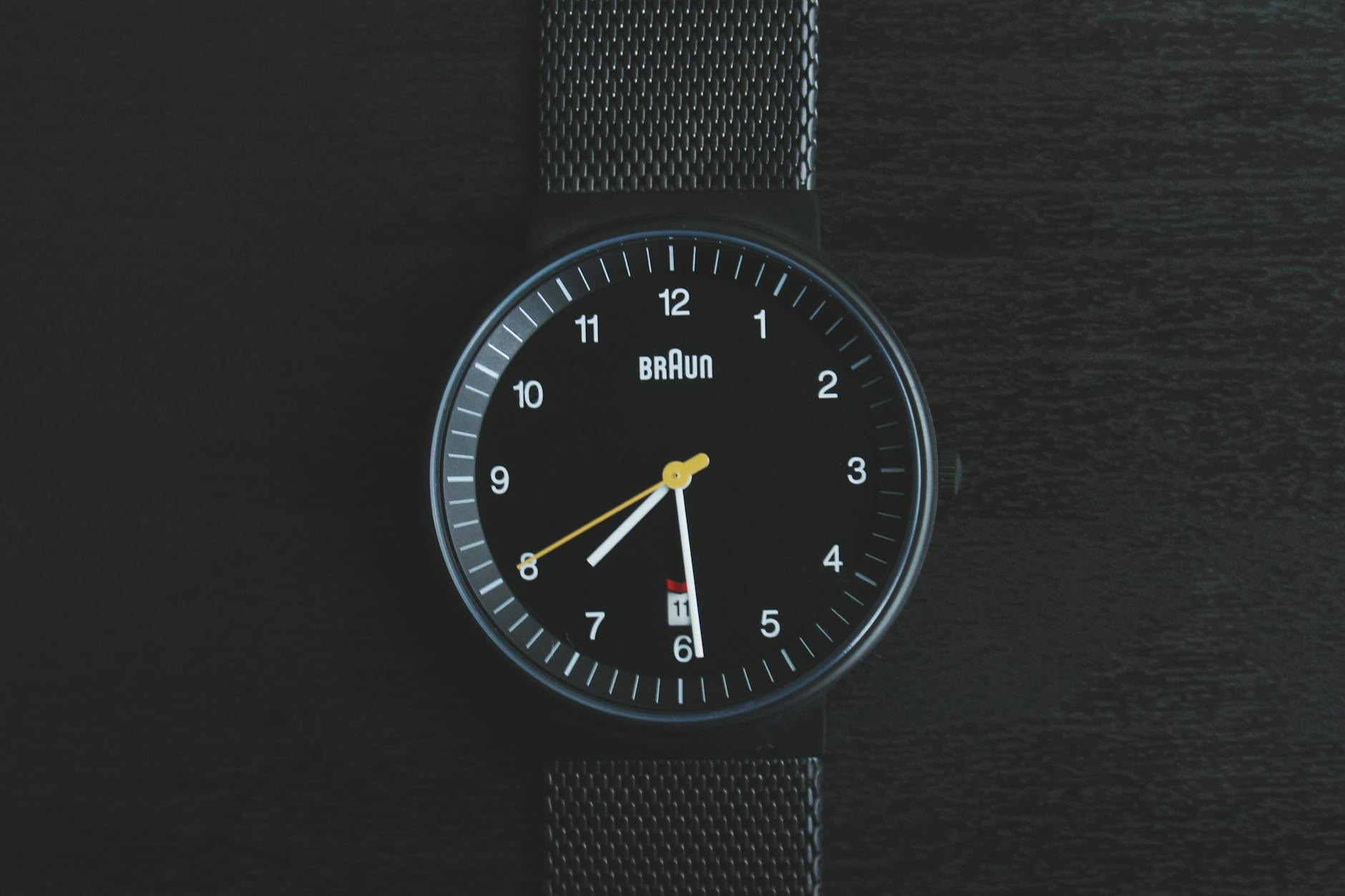 中国の最新技術:人型ロボットショーとEA投資への影響